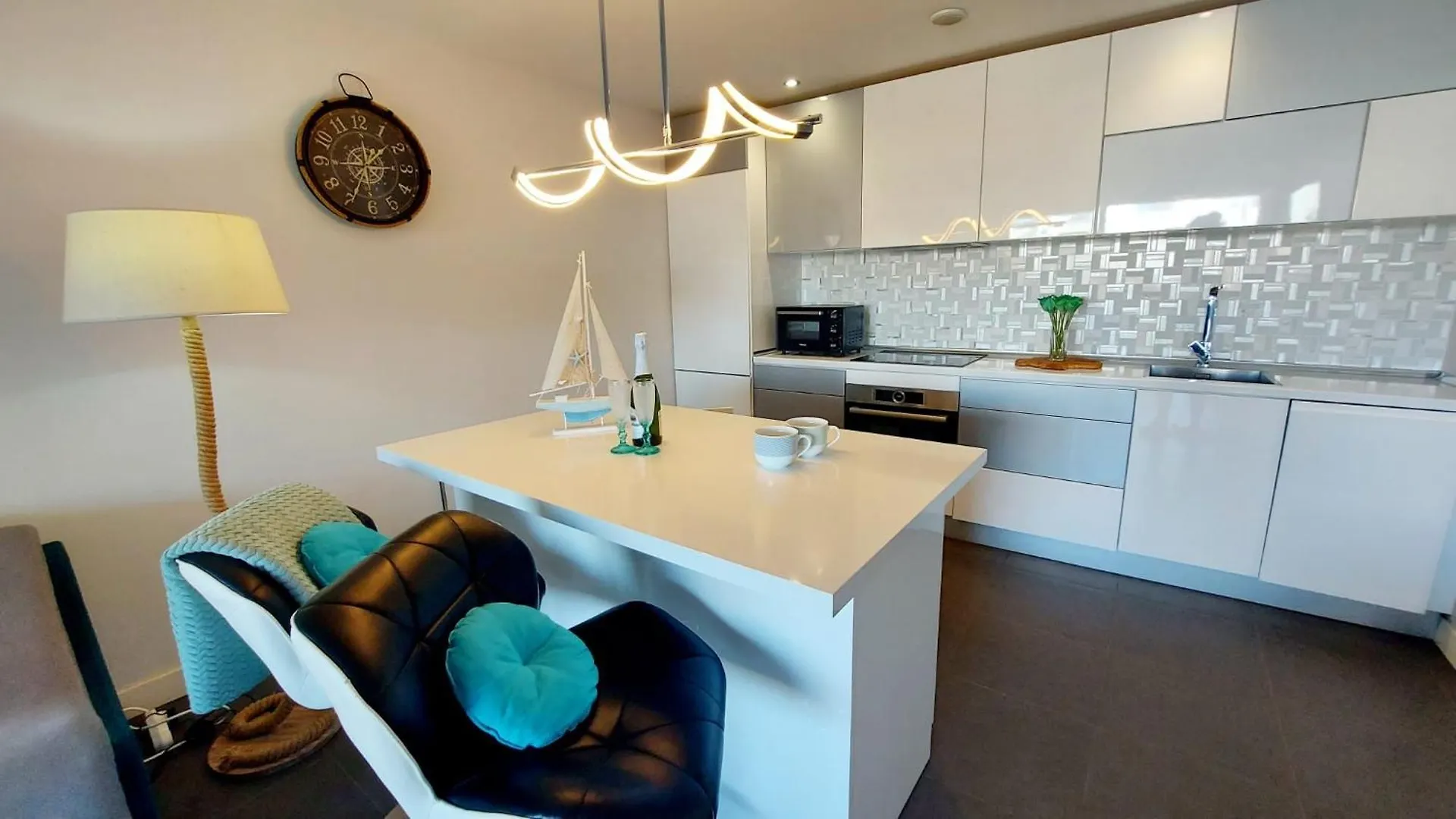 Casa Ana - Luxury Pool Apartment At Casilla De Costa Villaverde
