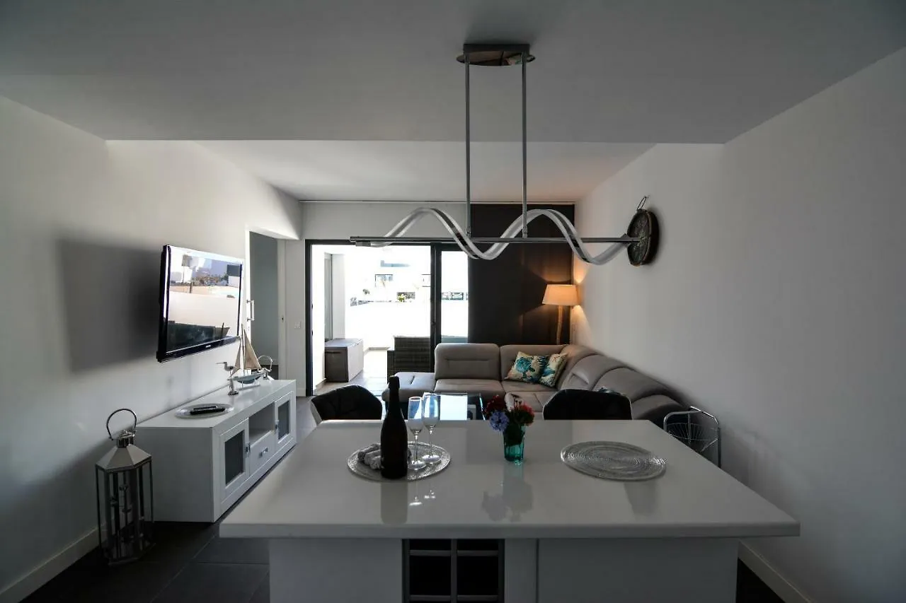 Casa Ana - Luxury Pool Apartment At Casilla De Costa Villaverde