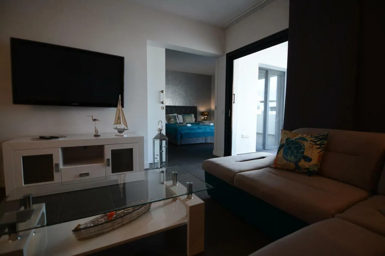 Casa Ana - Luxury Pool Apartment At Casilla De Costa Villaverde