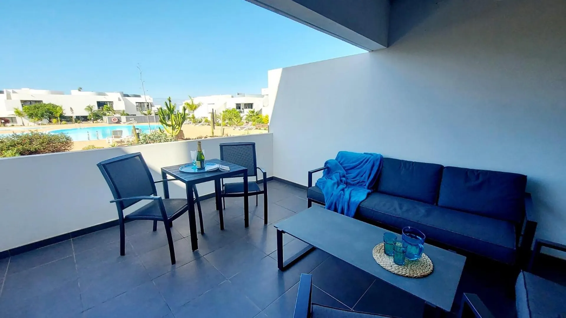 Casa Ana - Luxury Pool Apartment At Casilla De Costa Villaverde  Spain