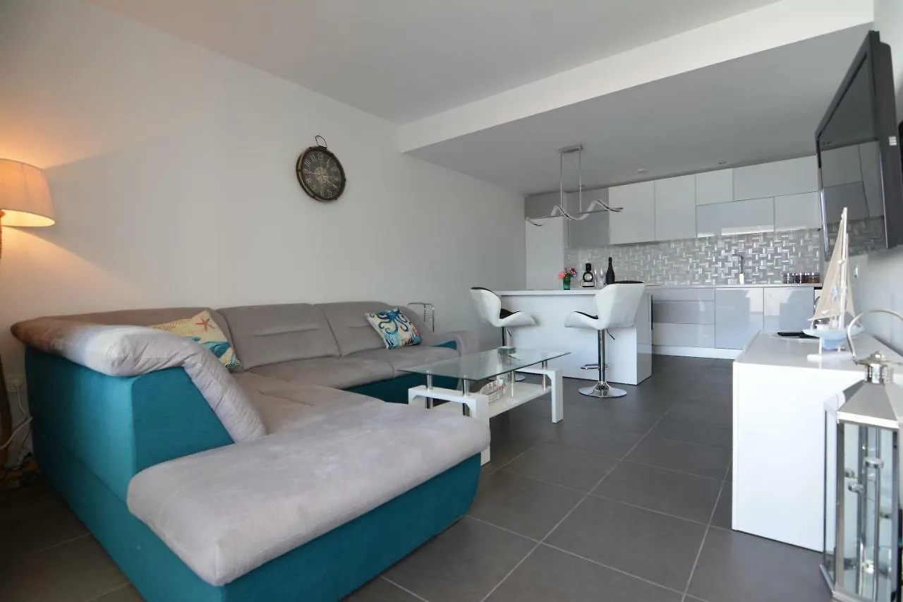 Casa Ana - Luxury Pool Apartment At Casilla De Costa Villaverde